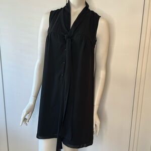 Flowy black short dress tie front with buttons sleevele size small